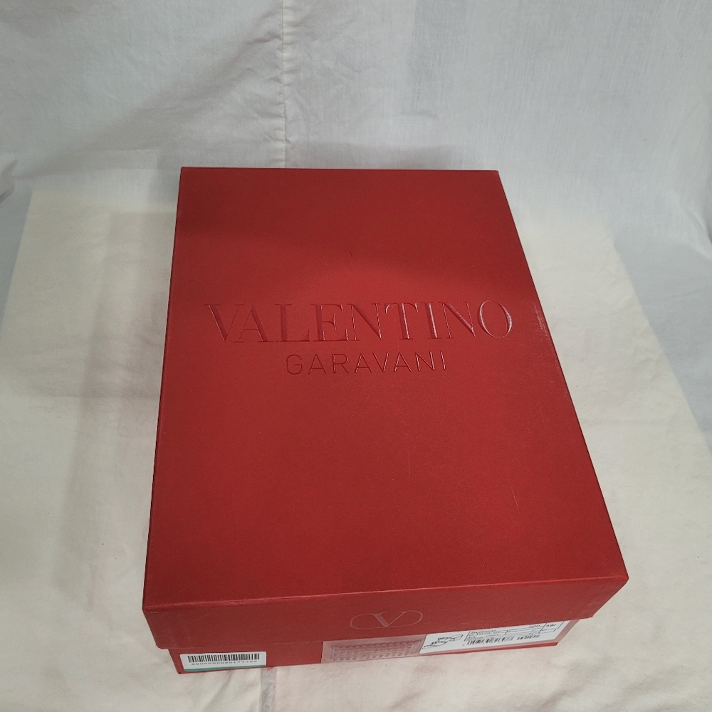 Valentino Garavani Bold Red Gift Box